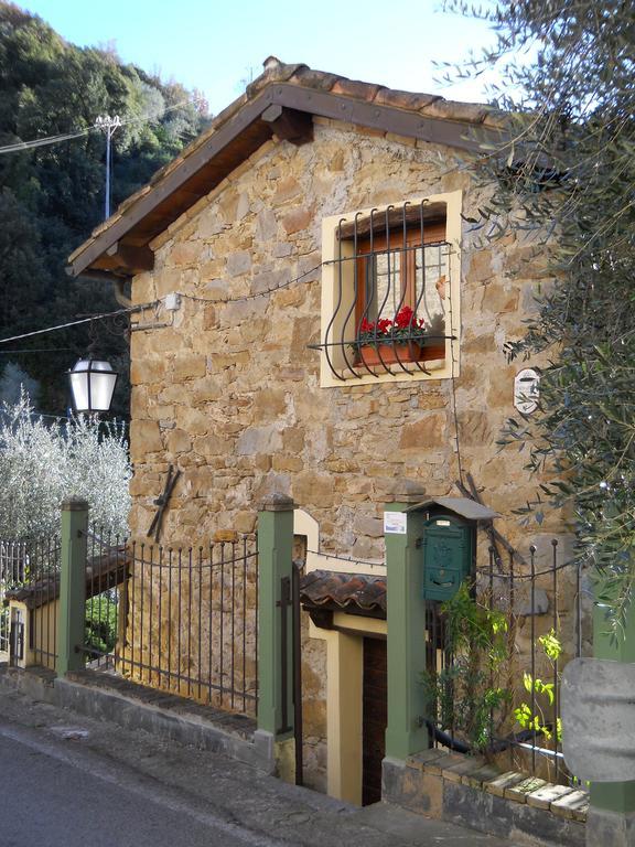 Lo Scoiattolo Vila Ventimiglia Exterior foto
