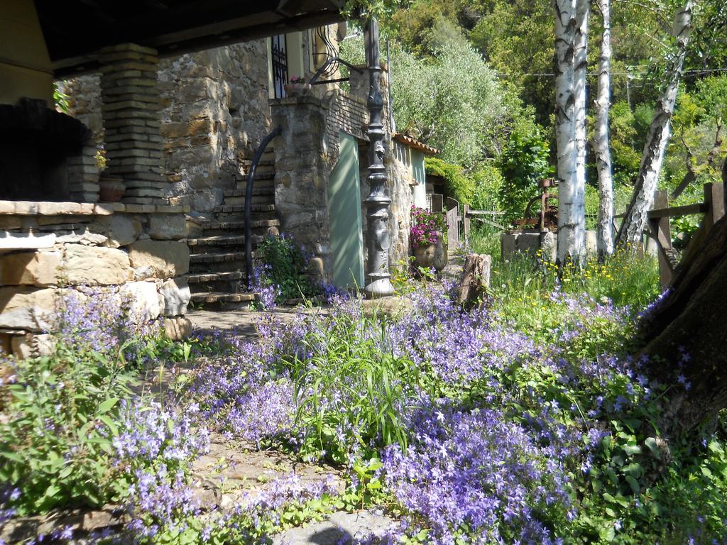 Lo Scoiattolo Vila Ventimiglia Exterior foto